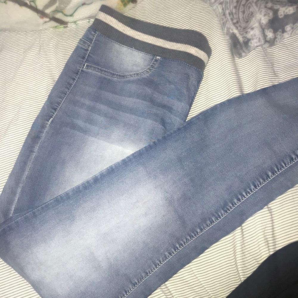 Skinny jeans